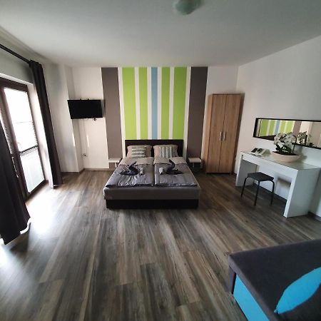 Lexi Apartman Apartamento Hajdúszoboszló Exterior foto